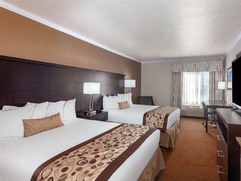 Ramada By Wyndham מוזס לייק מראה חיצוני תמונה