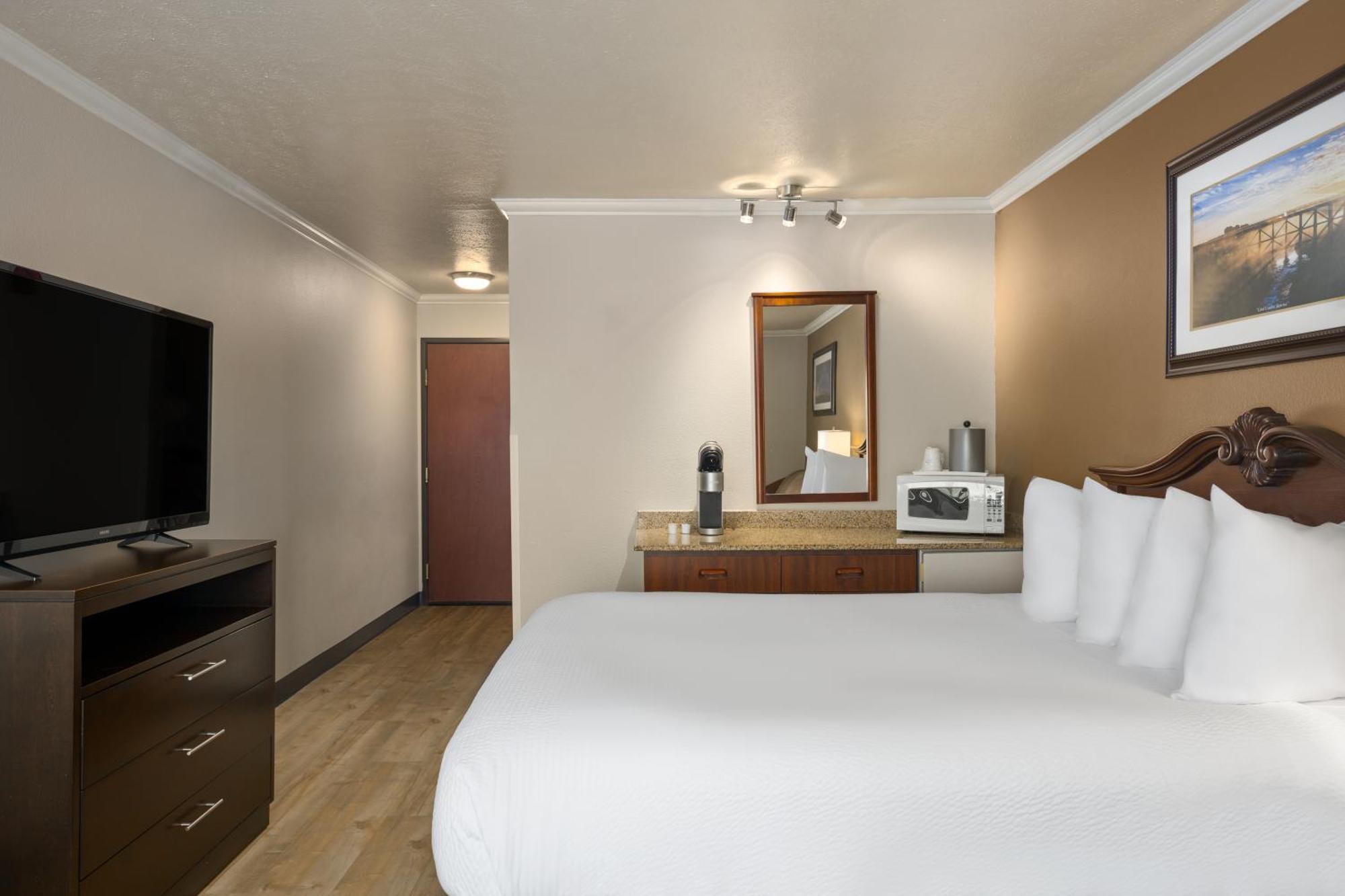 Ramada By Wyndham מוזס לייק מראה חיצוני תמונה